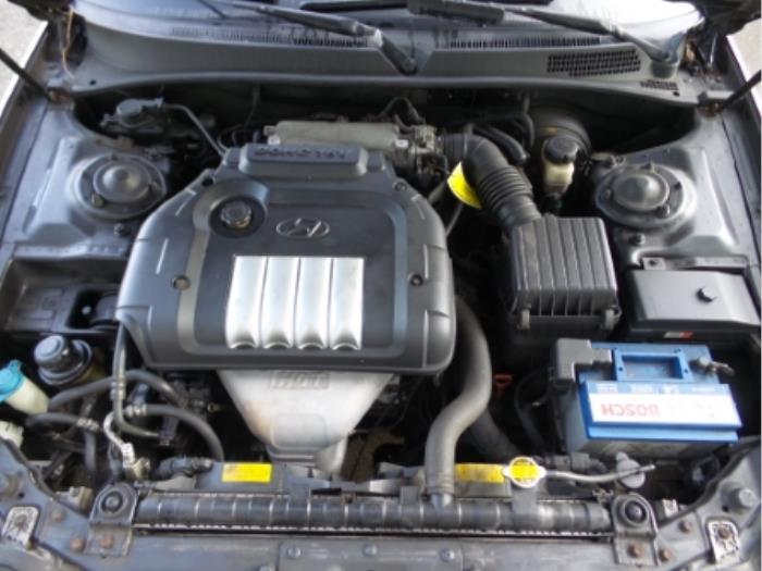 Gebruikte Spruitstuk Uitlaat Hyundai Sonata 2.0i 16V Prijs op aanvraag aangeboden door N Kossen Autorecycling BV