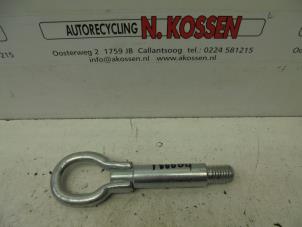 Gebruikte Sleepoog voor Volkswagen UP Prijs op aanvraag aangeboden door N Kossen Autorecycling BV