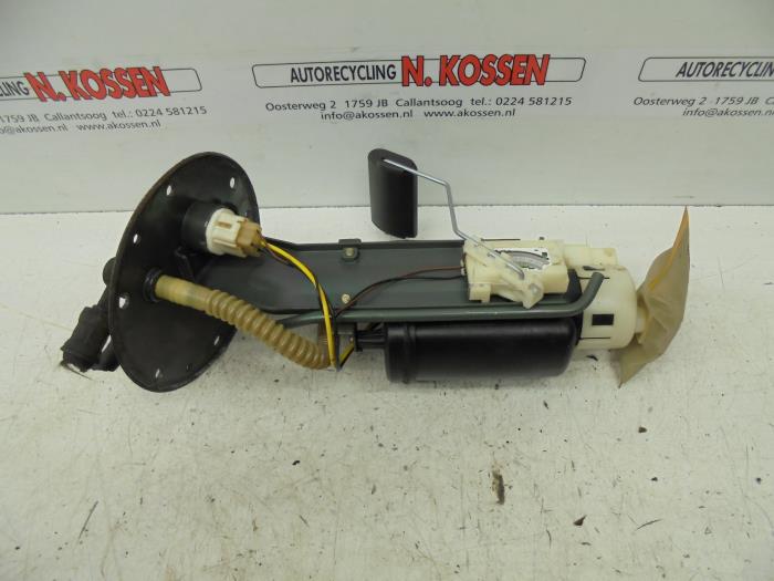 Gebruikte Tank element Pomp Hyundai Sonata 2.0i 16V Prijs op aanvraag aangeboden door N Kossen Autorecycling BV