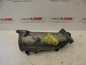 Gebruikte Oliefilterhuis Ssang Yong Korando Prijs op aanvraag aangeboden door N Kossen Autorecycling BV