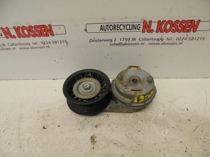 Gebruikte Spanrol Multiriem Dodge Ram 3500 Standard Cab (DR/DH/D1/DC/DM) 5.7 V8 Hemi 2500 4x2 Prijs op aanvraag aangeboden door N Kossen Autorecycling BV
