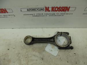 Gebruikte Drijfstang Mercedes Sprinter Prijs op aanvraag aangeboden door N Kossen Autorecycling BV