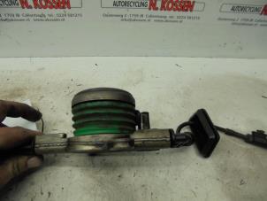 Gebruikte Druklager Mercedes Sprinter 3,5t (906.73) 316 CDI 16V Prijs op aanvraag aangeboden door N Kossen Autorecycling BV