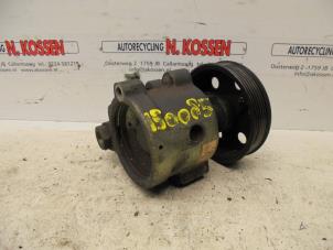 Gebruikte Pomp Servo Renault Megane Coupé (DA) 1.9 dTi Prijs op aanvraag aangeboden door N Kossen Autorecycling BV