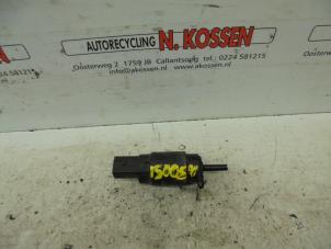 Gebruikte Ruitensproeierpomp voor Mercedes Sprinter 3,5t (906.73) 316 CDI 16V Prijs op aanvraag aangeboden door N Kossen Autorecycling BV