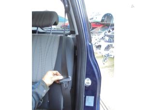 Gebruikte Veiligheidsgordel links-achter Hyundai Matrix 1.6 16V Prijs op aanvraag aangeboden door N Kossen Autorecycling BV