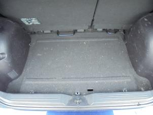 Gebruikte Kofferbak Mat Hyundai Matrix 1.6 16V Prijs op aanvraag aangeboden door N Kossen Autorecycling BV