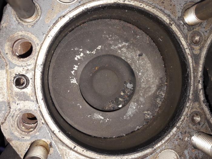 Gebruikte Zuiger Nissan Cabstar (F22) 3.0 TDI E-120 Prijs op aanvraag aangeboden door N Kossen Autorecycling BV