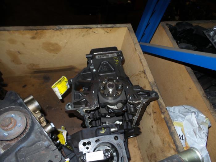 Gebruikte Drijfstang Volkswagen Polo Prijs op aanvraag aangeboden door N Kossen Autorecycling BV
