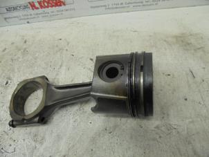 Gebruikte Zuiger Landrover Discovery Prijs op aanvraag aangeboden door N Kossen Autorecycling BV