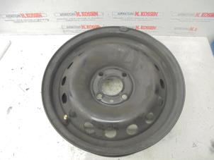 Gebruikte Velg Renault Twingo Prijs op aanvraag aangeboden door N Kossen Autorecycling BV