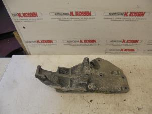 Gebruikte Aircopomp Steun Nissan Cab Star Prijs op aanvraag aangeboden door N Kossen Autorecycling BV