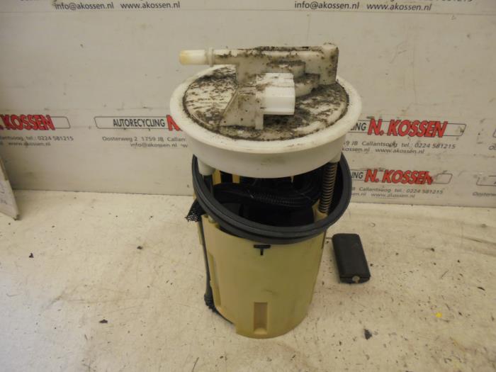 Gebruikte Tank element Pomp Nissan Primera (P12) 2.0 16V CVT Prijs op aanvraag aangeboden door N Kossen Autorecycling BV