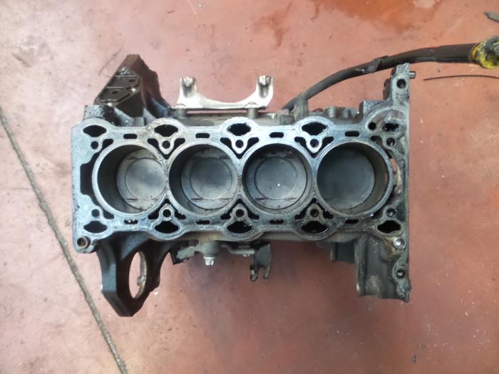 Gebruikte Drijfstang Opel Tigra Prijs op aanvraag aangeboden door N Kossen Autorecycling BV