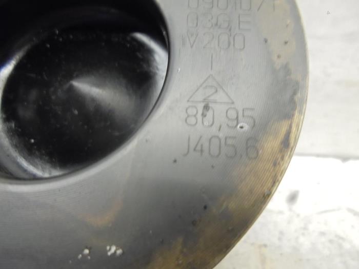 Gebruikte Zuiger Volkswagen Passat Prijs op aanvraag aangeboden door N Kossen Autorecycling BV