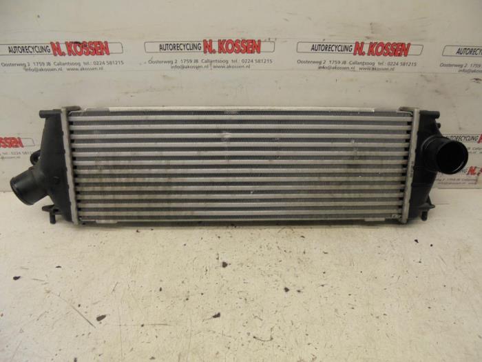 Gebruikte Intercooler Opel Vivaro Prijs op aanvraag aangeboden door N Kossen Autorecycling BV