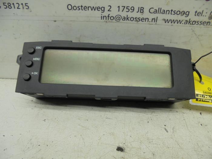 Gebruikte Display Interieur Citroen C5 II Berline (RC) 1.8 16V Prijs op aanvraag aangeboden door N Kossen Autorecycling BV