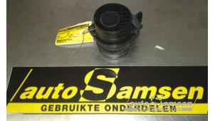 Gebruikte Luchthoeveelheidsmeter Volkswagen Passat Variant (3C5) 2.0 TDI 140 Prijs € 40,00 Margeregeling aangeboden door Auto Samsen B.V.
