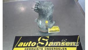Gebruikte Pomp Airco Peugeot 207/207+ (WA/WC/WM) 1.6 16V Prijs € 75,00 Margeregeling aangeboden door Auto Samsen B.V.