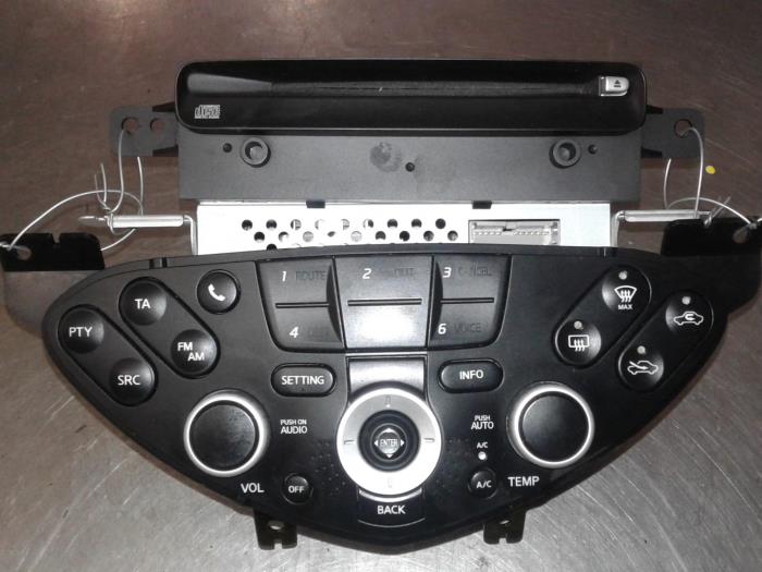 Radio CD Speler Nissan Primera 1.8 16V Auto Samsen B.V.