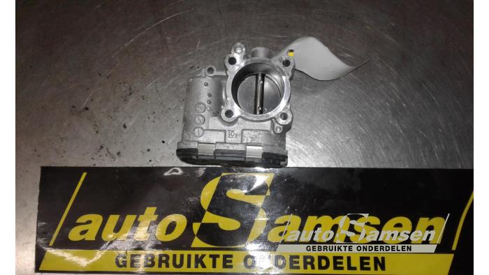 Gebruikte Gasklephuis Ford Fiesta 6 (JA8) 1.4 16V LPG Prijs € 75,00 Margeregeling aangeboden door Auto Samsen B.V.
