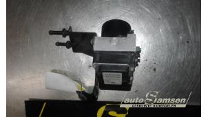 ABS Pomp van een Volkswagen Fox (5Z) 1.2 2006