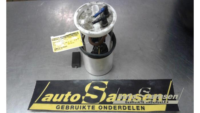 Gebruikte Brandstofpomp Elektrisch Seat Ibiza IV SC (6J1) 1.4 16V Prijs € 75,00 Margeregeling aangeboden door Auto Samsen B.V.