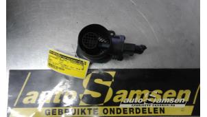 Gebruikte Luchthoeveelheidsmeter Volkswagen Passat Variant (3C5) 1.9 TDI Prijs € 40,00 Margeregeling aangeboden door Auto Samsen B.V.