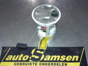 Gebruikte Brandstofpomp Elektrisch Ford Fiesta 5 (JD/JH) 1.25 16V Prijs € 50,00 Margeregeling aangeboden door Auto Samsen B.V.