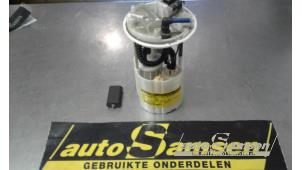 Gebruikte Tank element Pomp Opel Corsa D 1.4 16V Twinport Prijs € 50,00 Margeregeling aangeboden door Auto Samsen B.V.