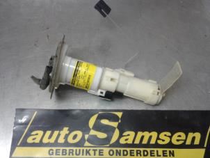 Gebruikte Brandstofpomp Elektrisch Daihatsu Terios (J2) 1.5 16V DVVT 4x2 Euro 4 Prijs € 75,00 Margeregeling aangeboden door Auto Samsen B.V.
