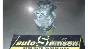 Gebruikte Aircopomp Renault Twingo II (CN) 1.5 dCi 90 FAP Prijs € 50,00 Margeregeling aangeboden door Auto Samsen B.V.