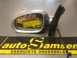 Gebruikte Buitenspiegel links Volkswagen Golf V (1K1) 1.6 FSI 16V Prijs € 50,00 Margeregeling aangeboden door Auto Samsen B.V.