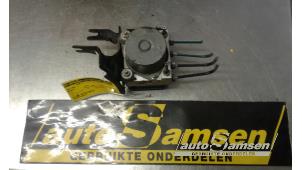 Gebruikte ABS Pomp Renault Clio III (BR/CR) 1.4 16V Prijs € 100,00 Margeregeling aangeboden door Auto Samsen B.V.