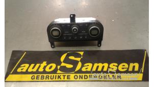 Gebruikte Kachel Bedieningspaneel Nissan Qashqai (J10) 2.0 16V Prijs € 50,00 Margeregeling aangeboden door Auto Samsen B.V.