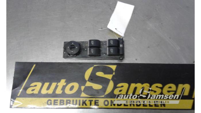 Elektrisch Raam Schakelaar van een Ford Focus 2 Wagon 1.6 16V 2008