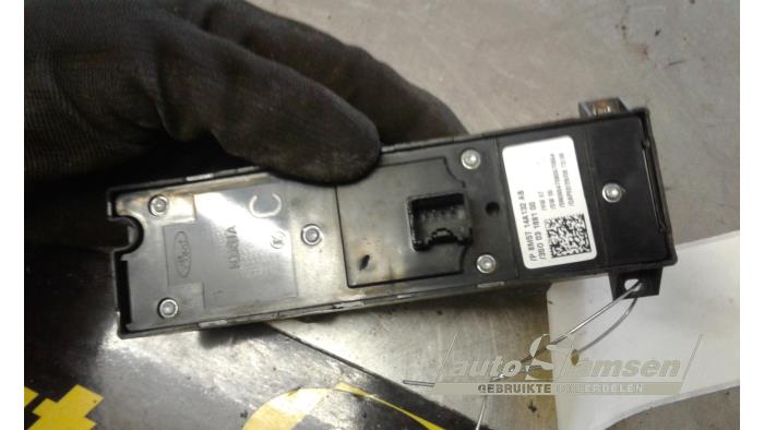 Elektrisch Raam Schakelaar van een Ford Focus 2 Wagon 1.6 16V 2008