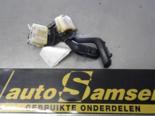 Gebruikte Schakelaar Stuurkolom (licht) Saab 9-5 Estate (YS3E) 2.3 Turbo 16V Aero TS Prijs € 50,00 Margeregeling aangeboden door Auto Samsen B.V.