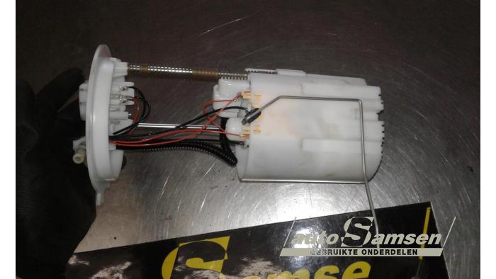 Brandstofpomp Elektrisch van een Nissan Qashqai (J11) 1.2 DIG-T 16V 2017