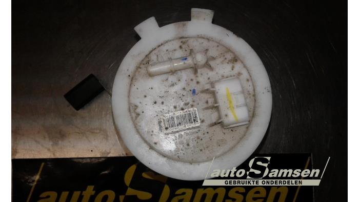 Brandstofpomp Elektrisch van een Nissan Qashqai (J11) 1.2 DIG-T 16V 2017