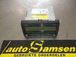 Gebruikte Radio CD Speler Volkswagen Polo V (6R) 1.2 TDI 12V BlueMotion Prijs € 150,00 Margeregeling aangeboden door Auto Samsen B.V.