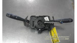Gebruikte Combischakelaar Stuurkolom Dacia Sandero I (BS) 1.6 Prijs € 25,00 Margeregeling aangeboden door Auto Samsen B.V.