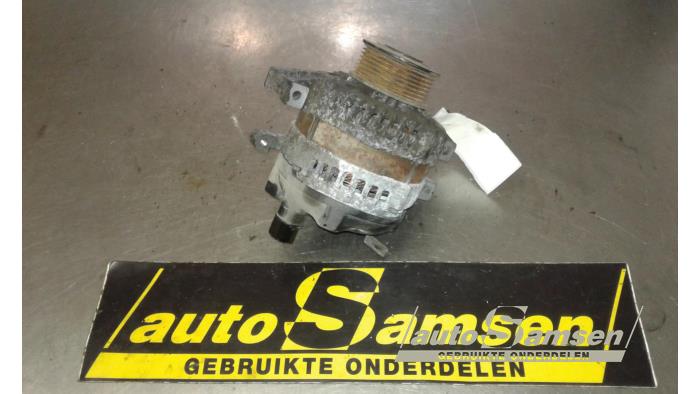 Gebruikte Dynamo Honda CR-V (RE/RM) 2.2 i-CTDi 16V Prijs € 100,00 Margeregeling aangeboden door Auto Samsen B.V.
