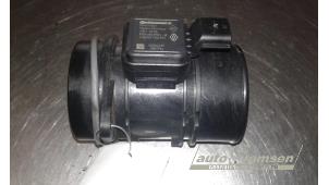 Gebruikte Luchthoeveelheidsmeter Renault Clio III (BR/CR) 1.5 dCi FAP Prijs € 75,00 Margeregeling aangeboden door Auto Samsen B.V.