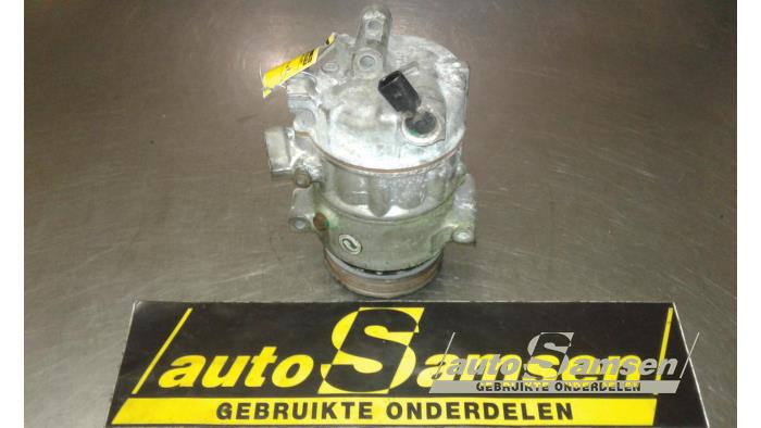 Gebruikte Aircopomp Volkswagen Golf V (1K1) 2.0 TDI 16V Prijs € 75,00 Margeregeling aangeboden door Auto Samsen B.V.
