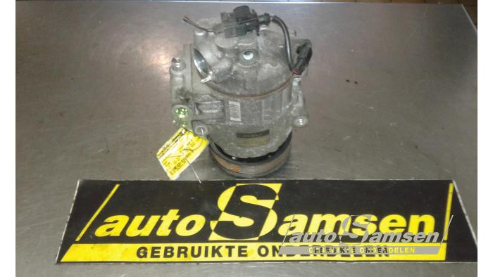 Gebruikte Pomp Airco Seat Ibiza III (6L1) 1.4 16V 100 Prijs € 75,00 Margeregeling aangeboden door Auto Samsen B.V.