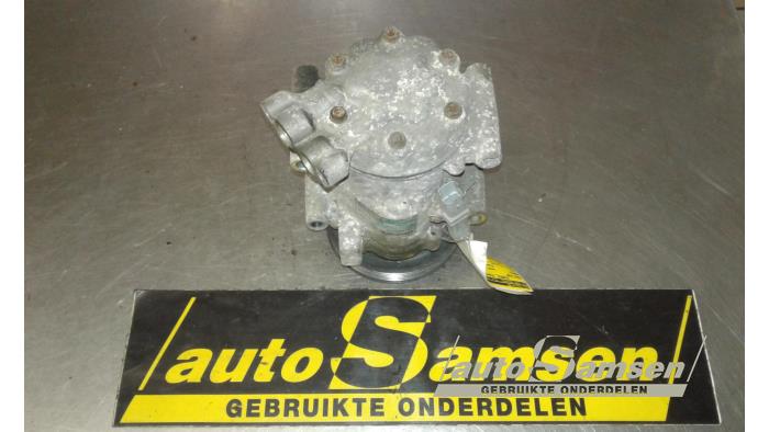 Gebruikte Aircopomp Renault Clio III (BR/CR) 1.4 16V Prijs € 30,00 Margeregeling aangeboden door Auto Samsen B.V.