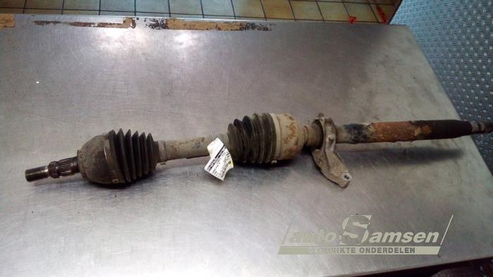 Gebruikte Aandrijfas rechts-voor Saab 9-3 II Sport Sedan (YS3F) 1.8t 16V Prijs € 75,00 Margeregeling aangeboden door Auto Samsen B.V.