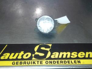 Gebruikte Mistlamp links-voor Renault Clio IV (5R) 0.9 Energy TCE 90 12V Prijs € 40,00 Margeregeling aangeboden door Auto Samsen B.V.