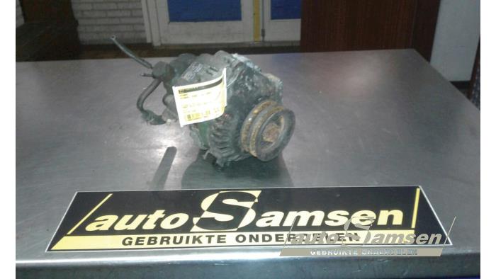Gebruikte Dynamo Hyundai H-1/Starex Travel 2.5 TD Prijs € 100,00 Margeregeling aangeboden door Auto Samsen B.V.